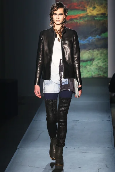 Look 11